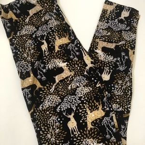 Reindeer Gold/Black/White Peachskin Leggings OS